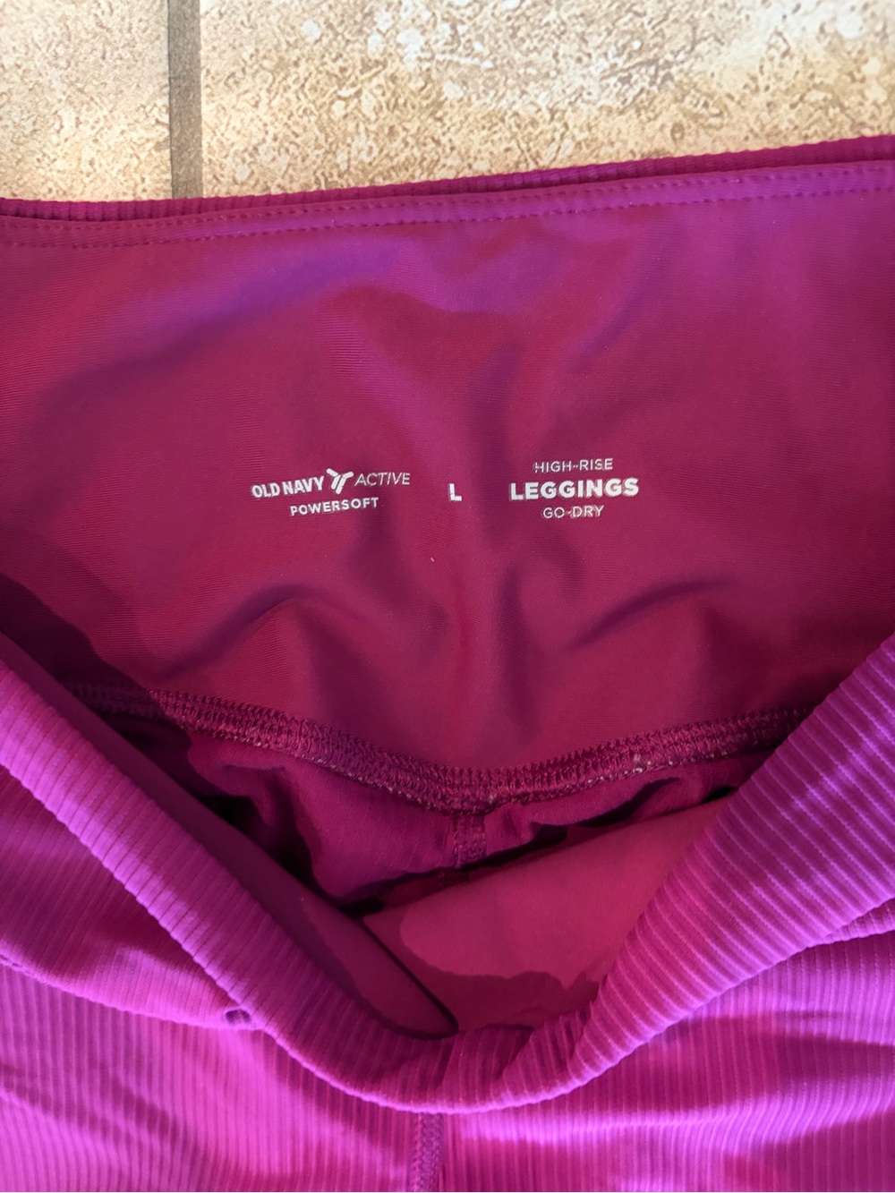 Old Navy Fuchsia High-Waist Leggings with Matching Crop Tank - Picture 3 of 3